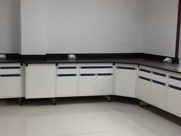 鋼木實驗臺使用時應該注意哪些安全問題？