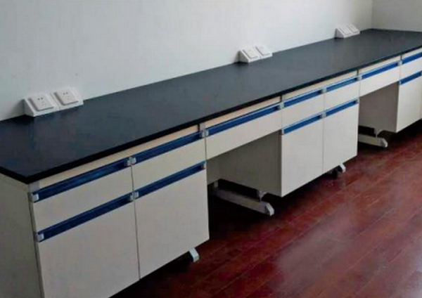 PP材質(zhì)的鄭州實驗臺好用嗎